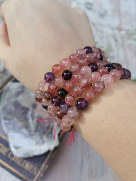 Strawberry Quartz and Amethyst bead bracelet